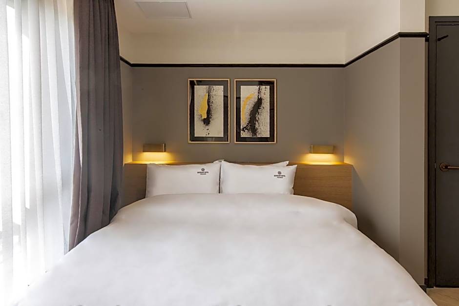 Brown Dot Gijang Yeonhwari