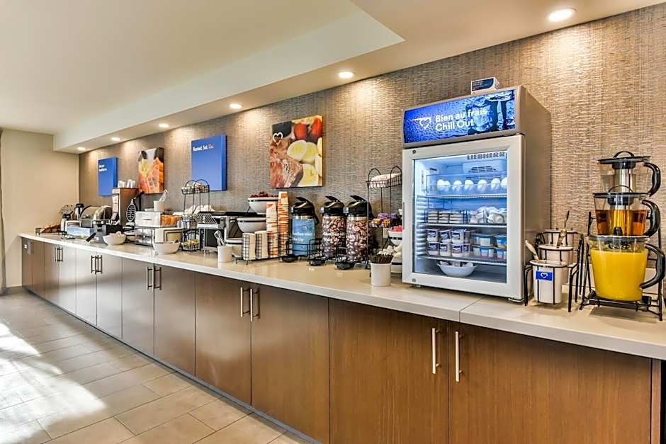 Comfort Inn Montreal Aeroport