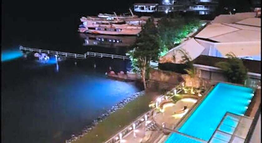 Harris Hotel Batam Center