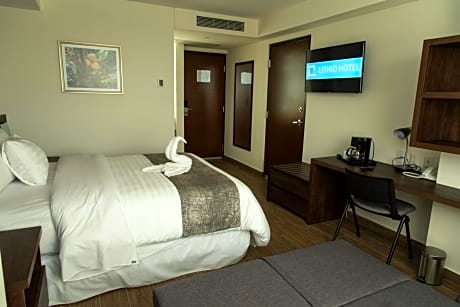 Master King Suite