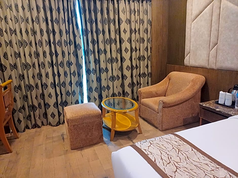 Hotel Benzz Park Chennai