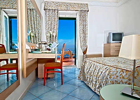 Classic Double Room with Sea View