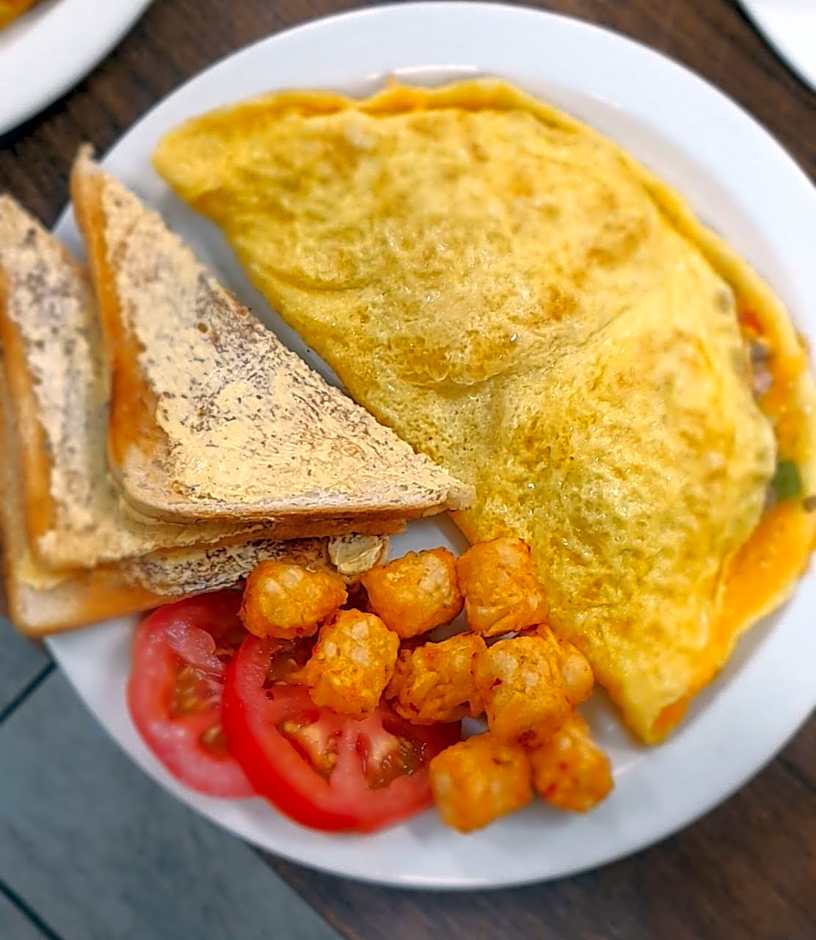 Gaggle Inn Guest Lodge