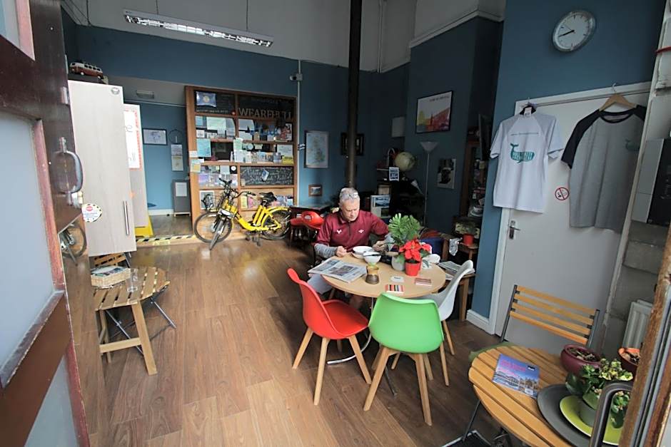 Hull Trinity Backpackers