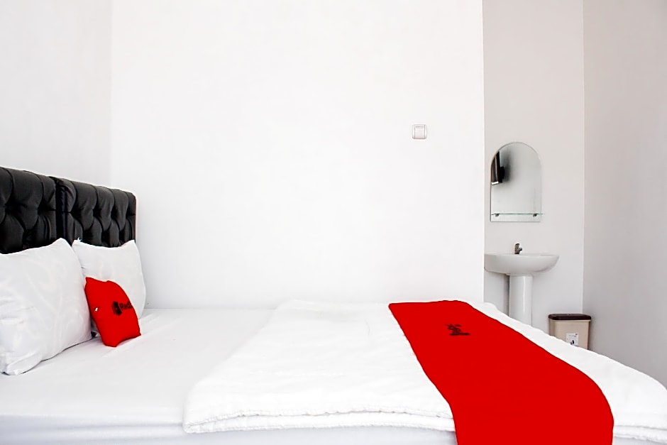 RedDoorz Syariah near Kawasan Wisata Gunung Prau Dieng