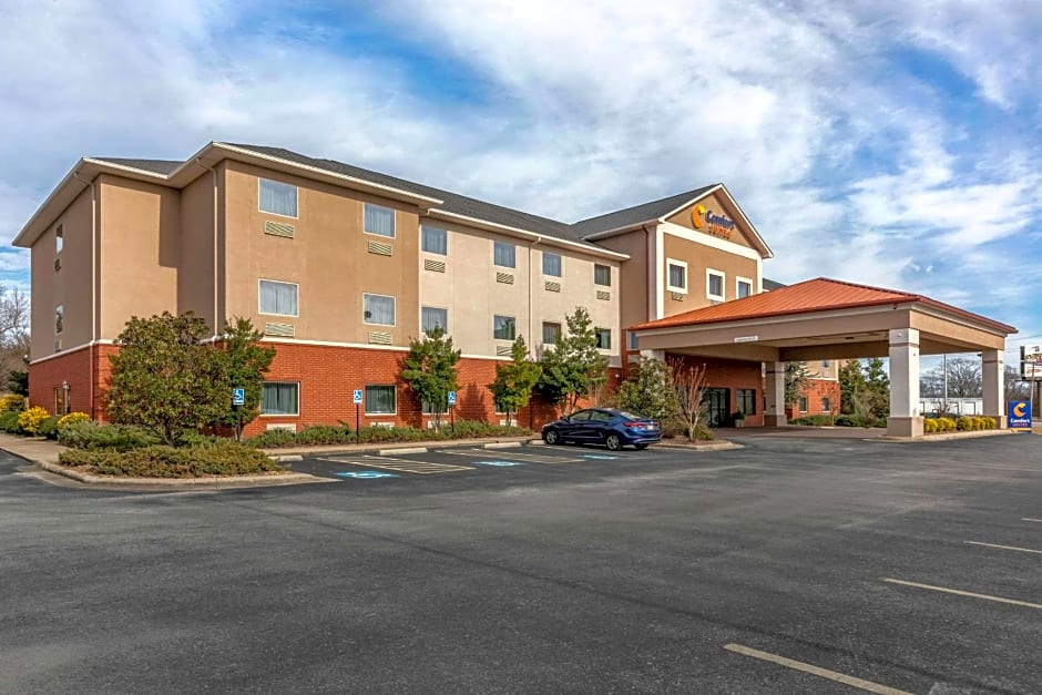 Comfort Suites Batesville