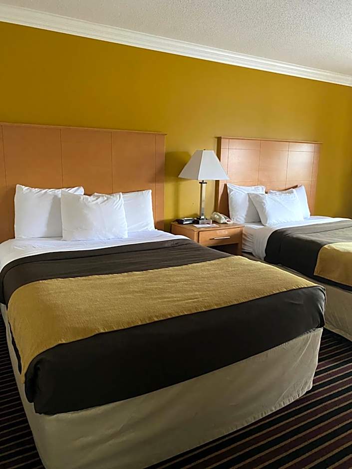 Econo Lodge At The Falls North