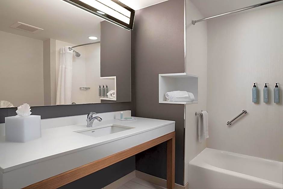 Courtyard by Marriott Hot Springs