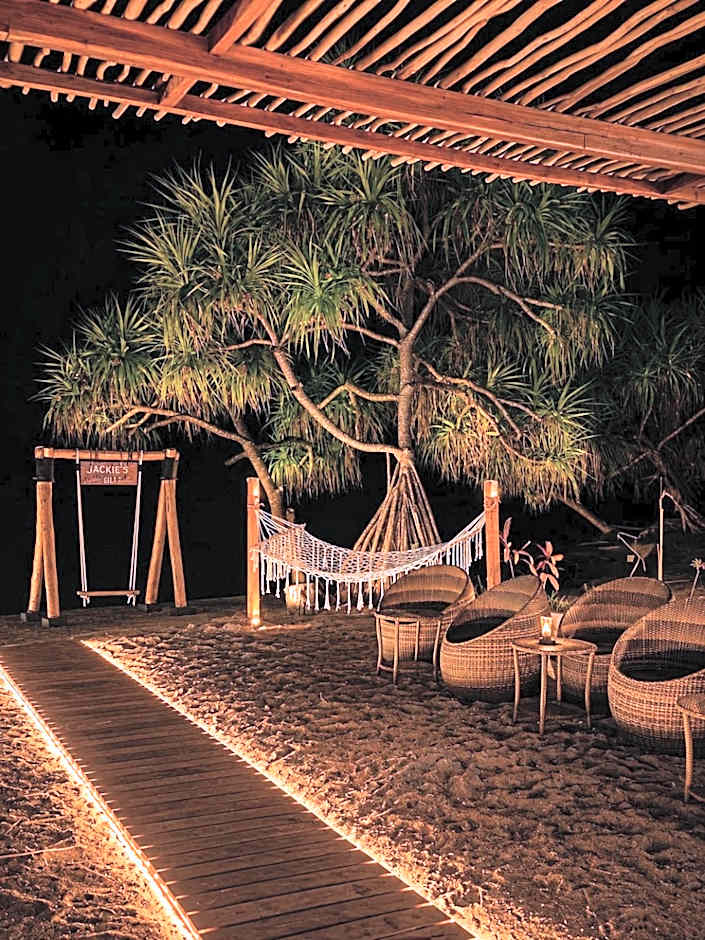 Jackies Gili Beach Club