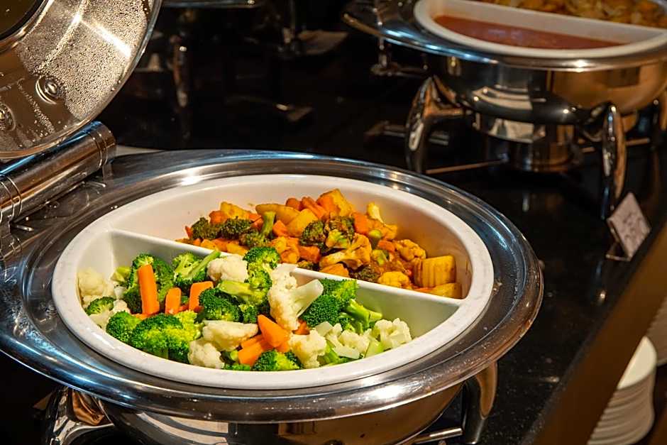 Golden Tulip Mandison Suites (SHA Plus)