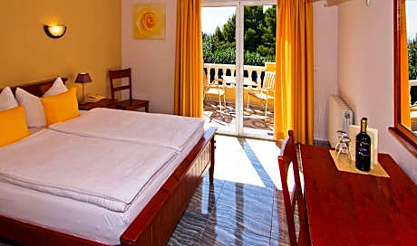 Queen Room with Balcony