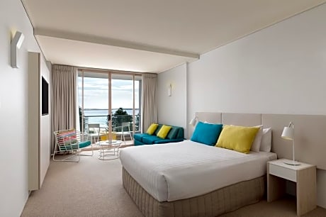 King Ocean View Room