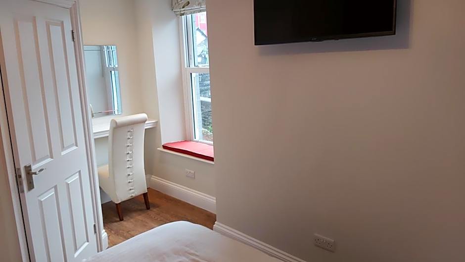 Riverbank Bed and Breakfast