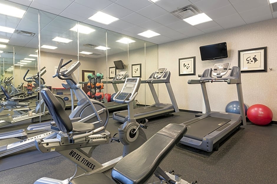 Holiday Inn Express & Suites - New Philadelphia Southwest By IHG
