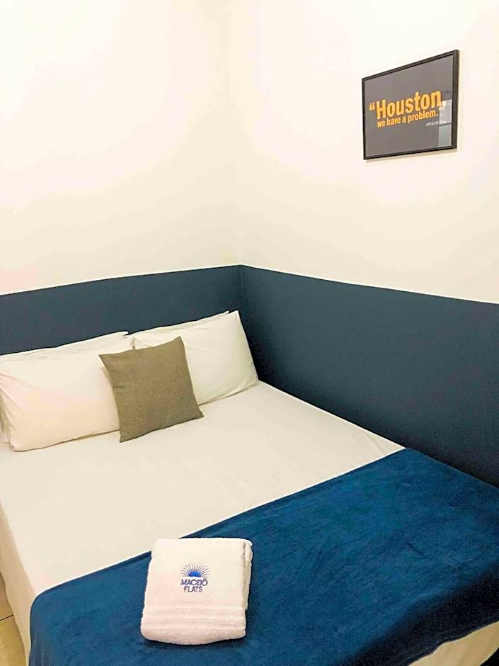 AMETISTA 2 - 101 · A-01: Apê equipado e estiloso na praia de Jatiúca