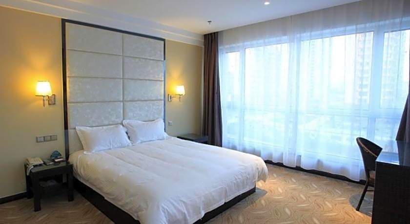 GreenTree Inn Shandong North Weihai Station North International Bathing Beach Business Hotel