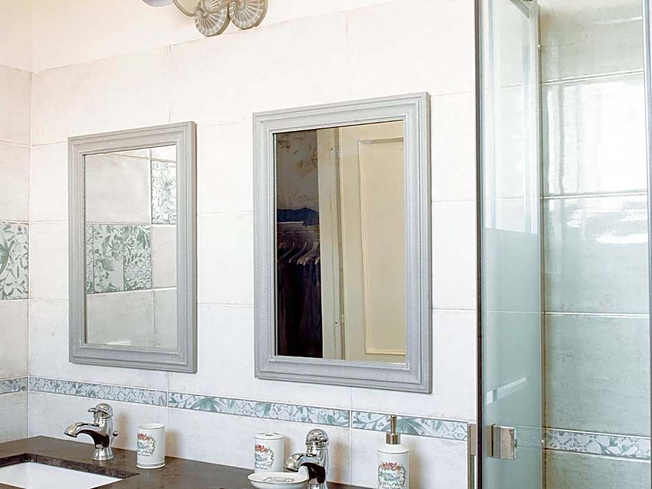 The Bell Tower Lodge