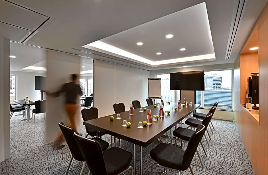 Park Inn by Radisson Brussels Centre Midi