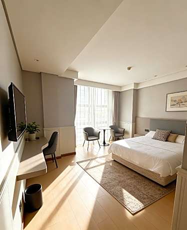 Yiwu Baiheng Hotel