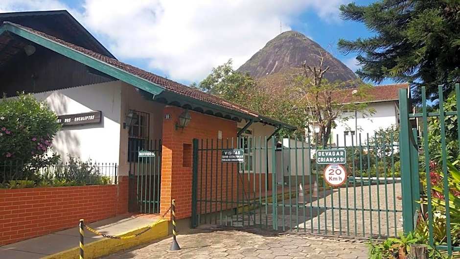 Apartamento com piscina em Olaria