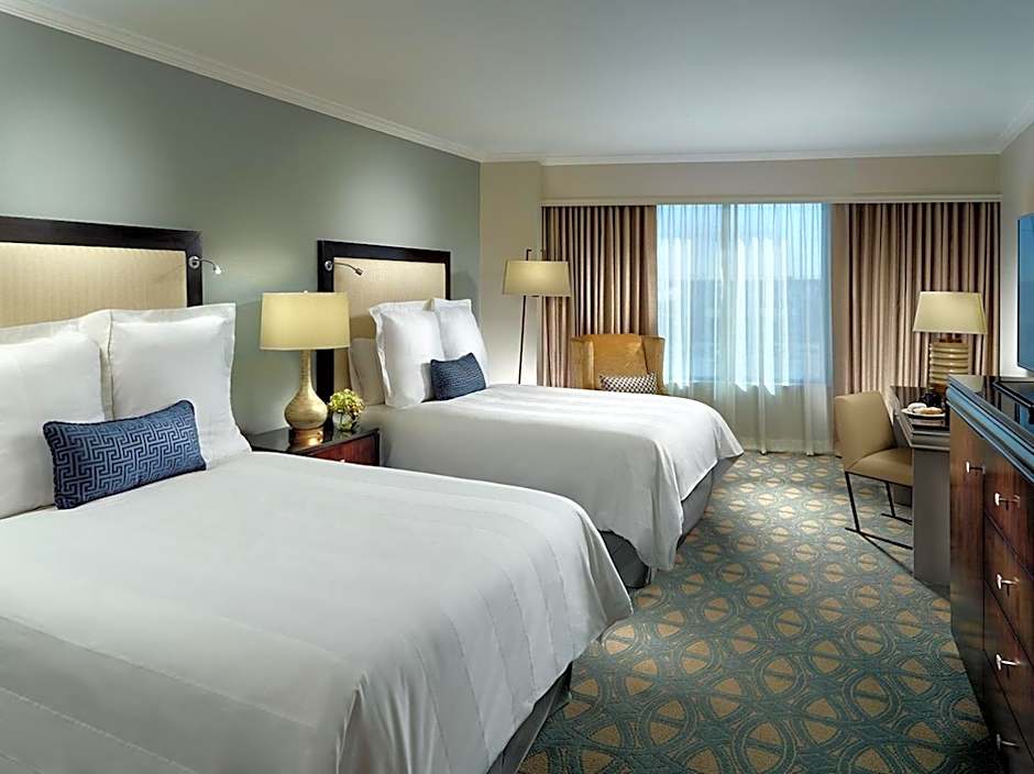 THE RIVERFRONT HOTEL NEW ORLEANS