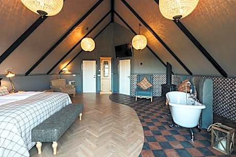 Suite with Balcony