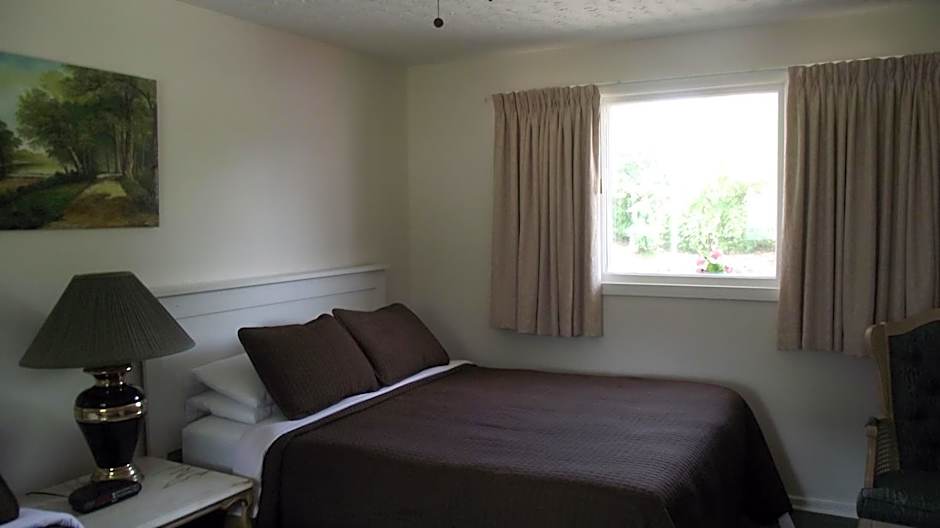 Orchard Queen Motel & Rv Park