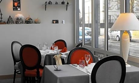 LOGIS HOTEL LES CAPUCINS