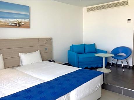Superior Double or Twin Room with Sea View