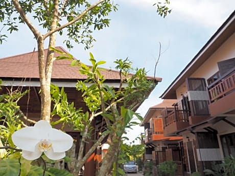 Khum Sai-Ngam Hotel & Resort