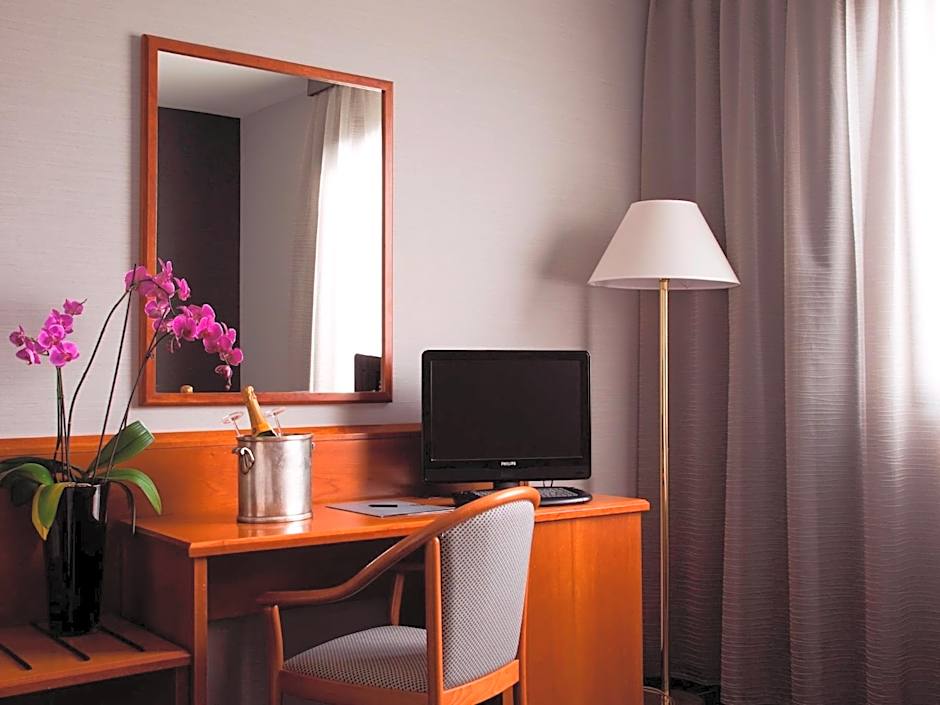 Zone Hotel