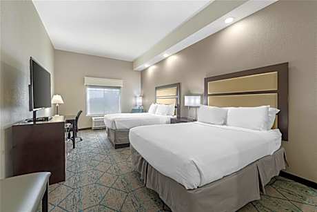 Queen Room with Two Queen Beds