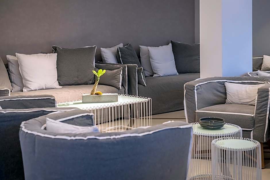 Mari Kristin Beach Hotel