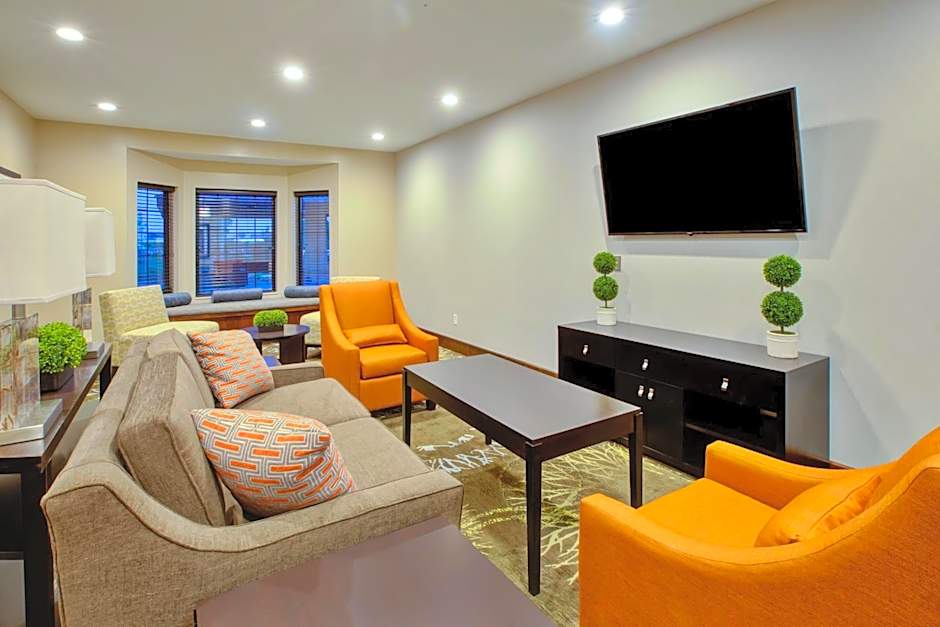 Staybridge Suites Benton Harbor-St. Joseph River By IHG