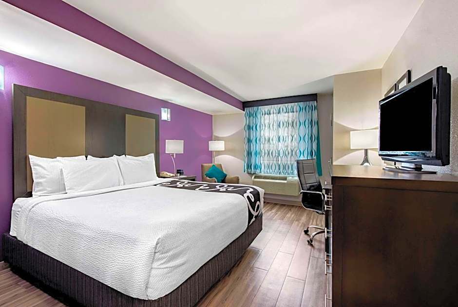 La Quinta Inn by Wyndham West Long Branch/NJ Shore Area