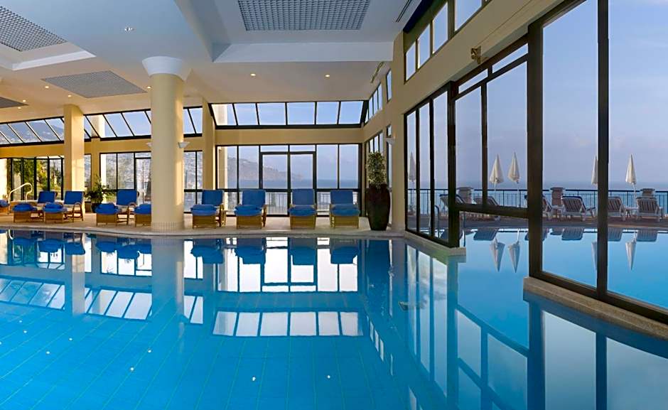 The Cliff Bay - PortoBay