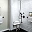 Hotel Phillips Kansas City Curio Collection by Hilton