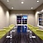 Holiday Inn Express Oakland Airport By IHG