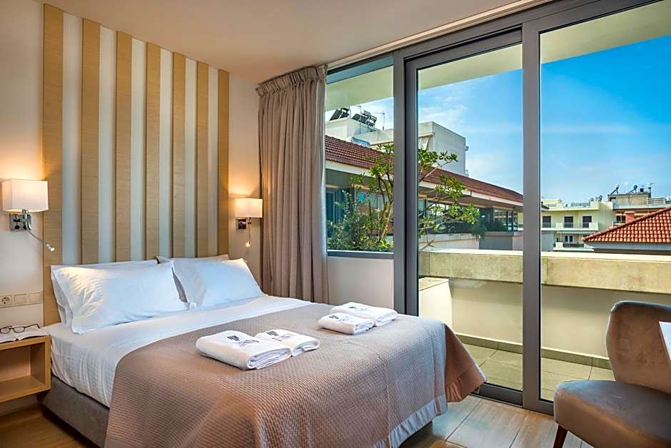 Trianon Luxury Apartments & Suites