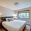 Bow Valley Chalets-Entire 2 King Bedrooms townhouse