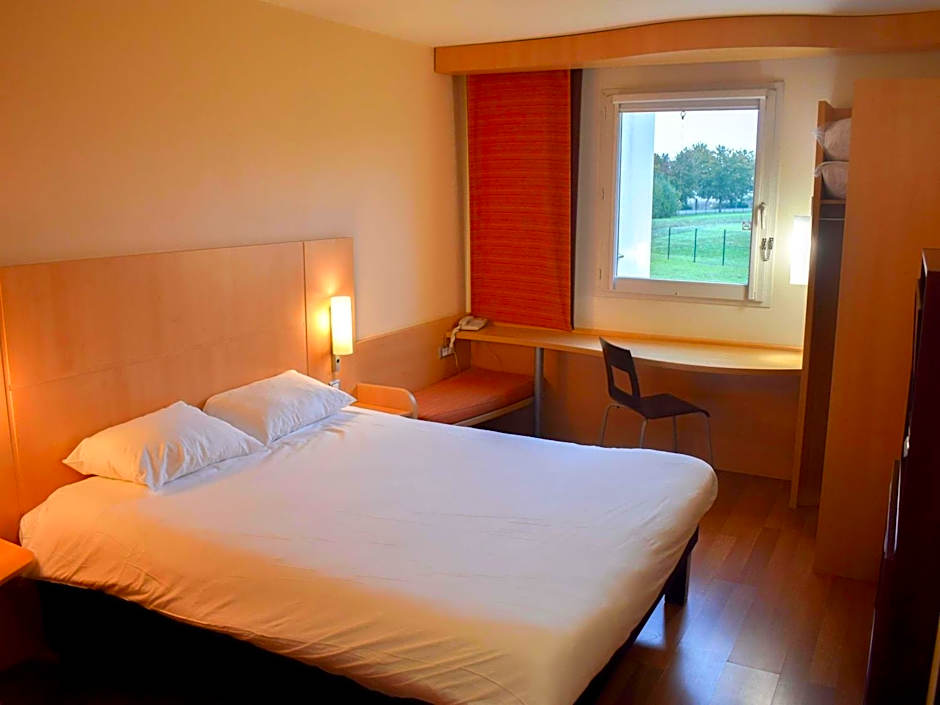 ibis Albert Pays De Le Somme