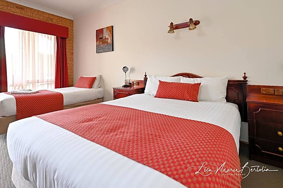 Narrandera Club Motor Inn