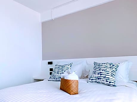 Superior King Room with Sea View