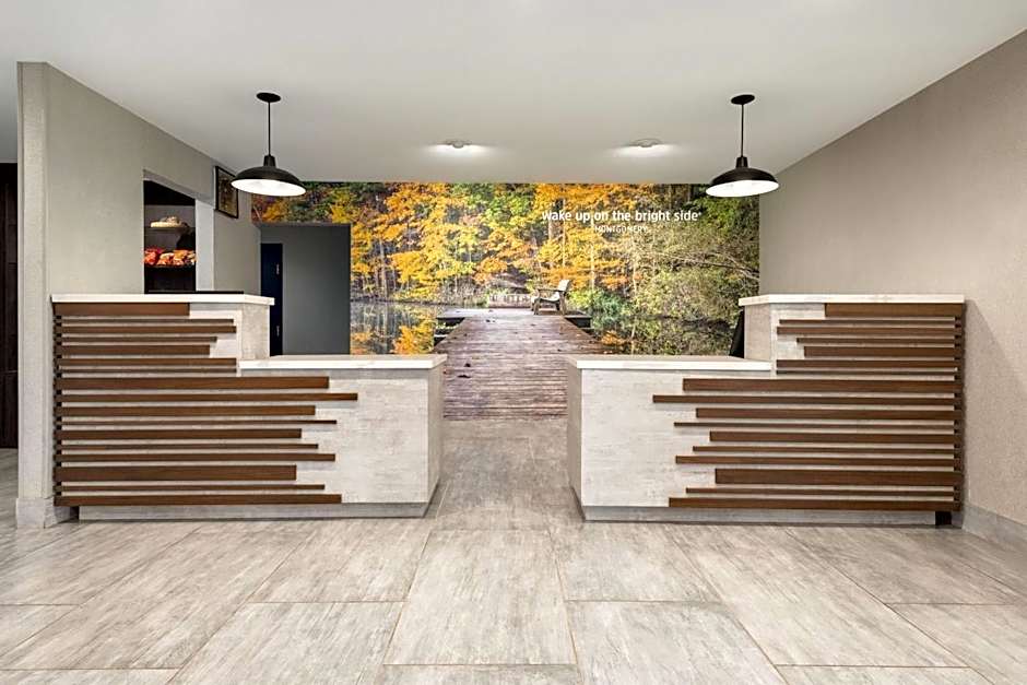 La Quinta Inn & Suites by Wyndham Montgomery