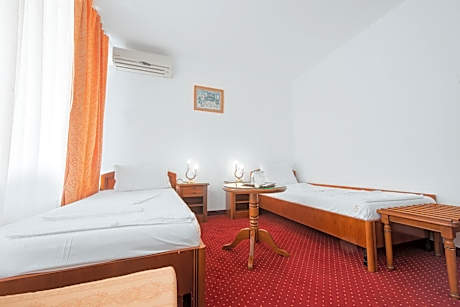 Triple Room with Balcony