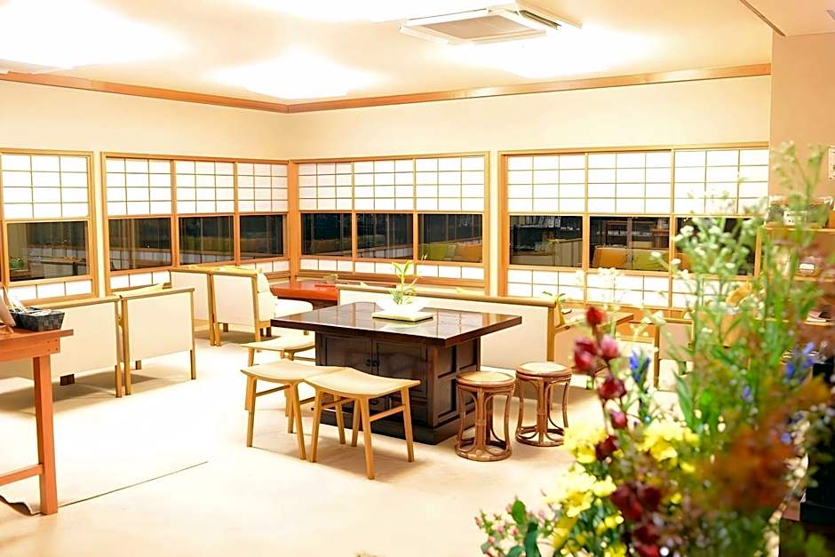 Yugawara Onsen Ashikari Ryokan