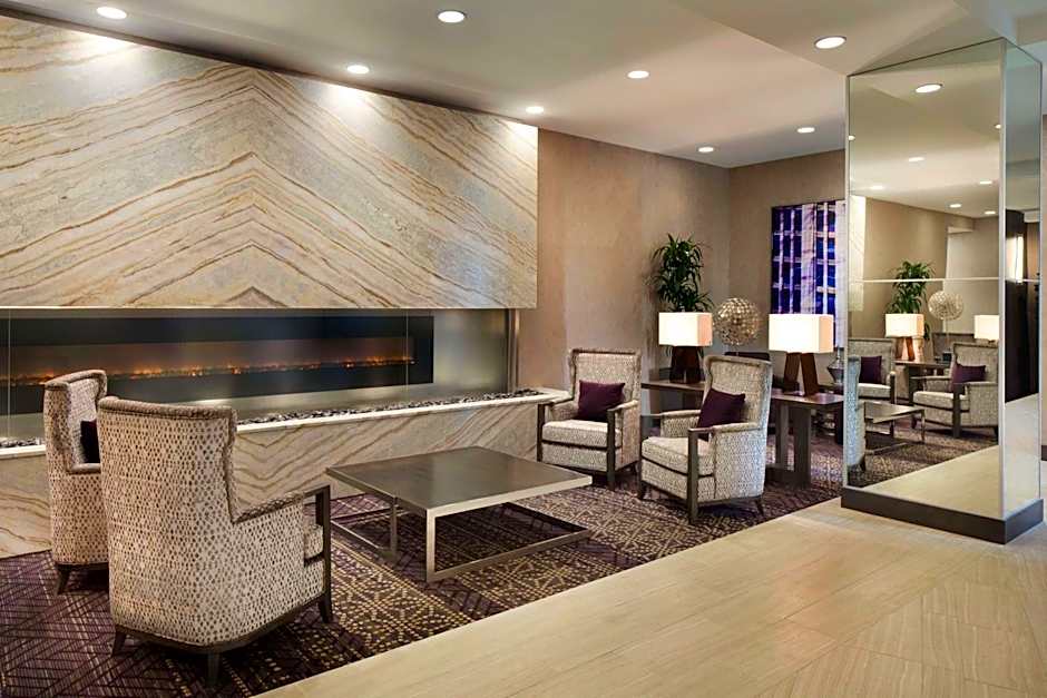 Embassy Suites by Hilton Charlotte Uptown