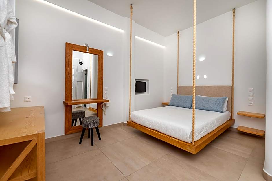 Hotel Thira