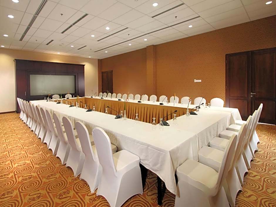 Sutan Raja Hotel & Convention Centre Manado