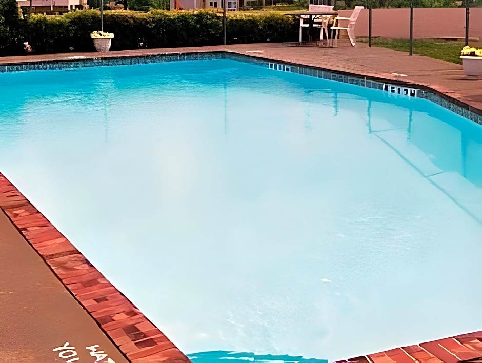 Motel 6-East Ridge, TN